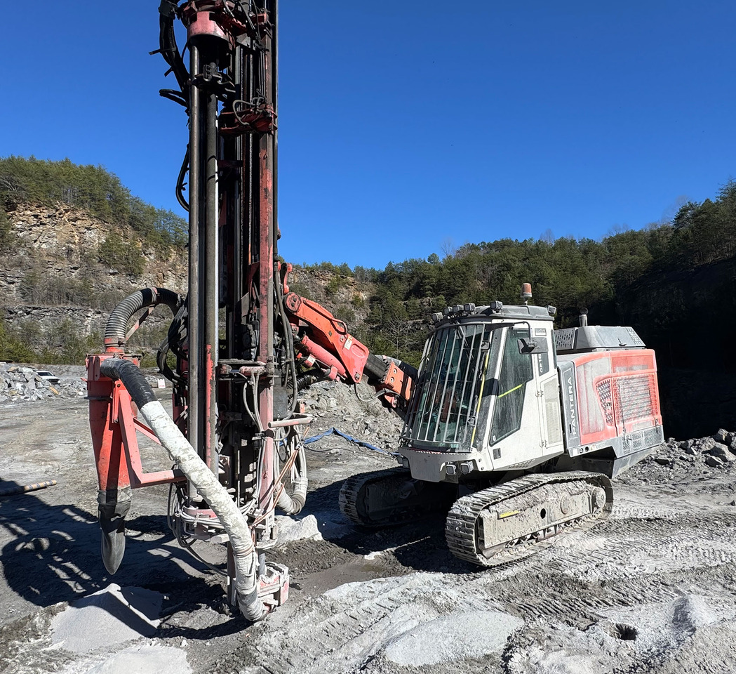 Sandvik DP1500i - Giàn khoan: hình 2 Sandvik DP1500i - Giàn khoan: hình 2
