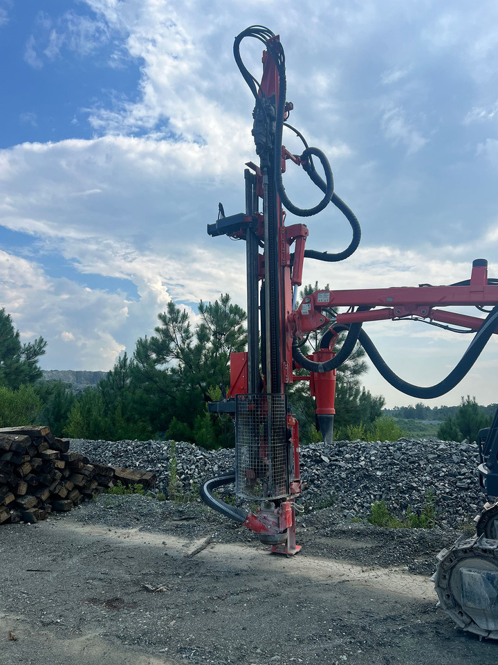 Sandvik DX700 - Giàn khoan: hình 4 Sandvik DX700 - Giàn khoan: hình 4