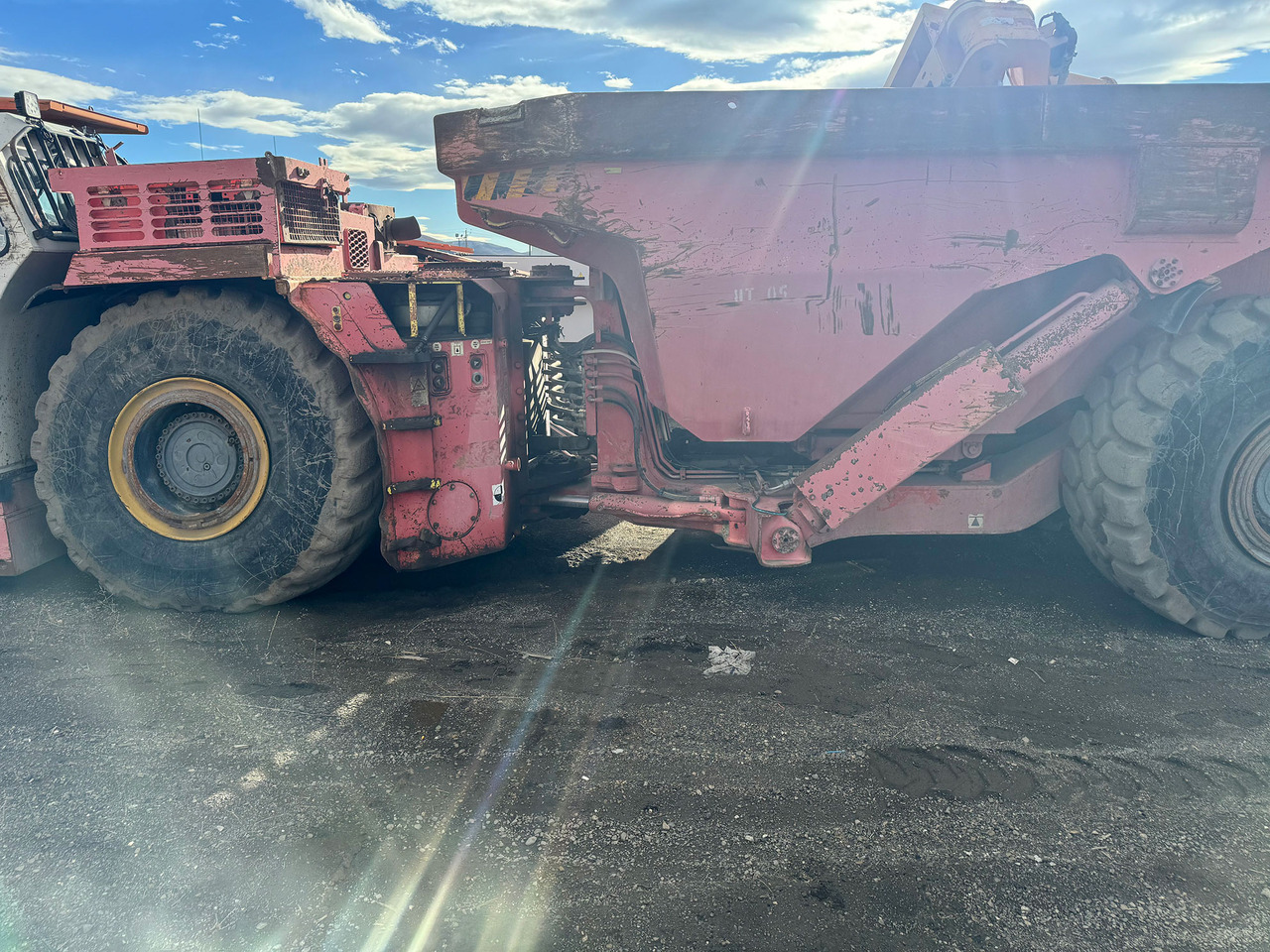 Sandvik TH430 - Máy móc đào mỏ: hình 4 Sandvik TH430 - Máy móc đào mỏ: hình 4