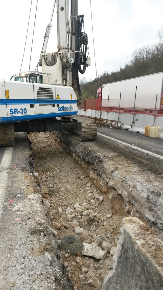 Soilmec SR-30 - Máy đóng cọc: hình 4 Soilmec SR-30 - Máy đóng cọc: hình 4