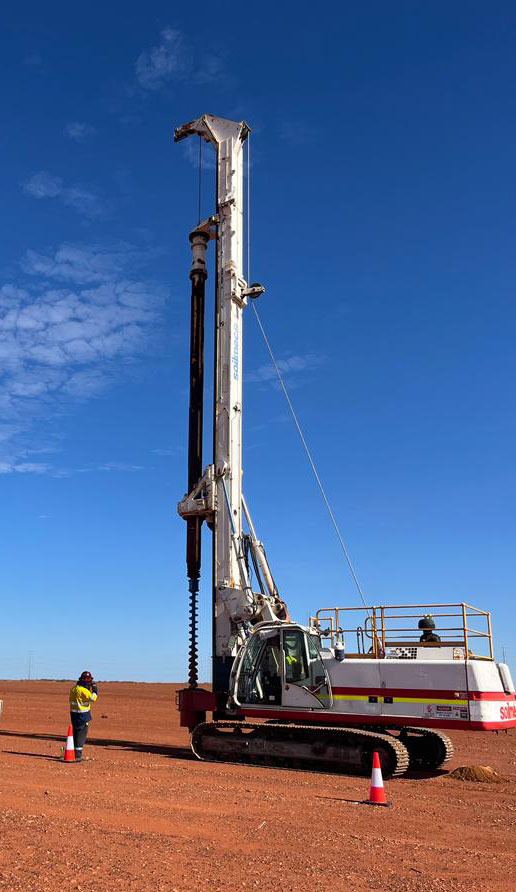 Soilmec SR-30 - Máy đóng cọc: hình 2 Soilmec SR-30 - Máy đóng cọc: hình 2