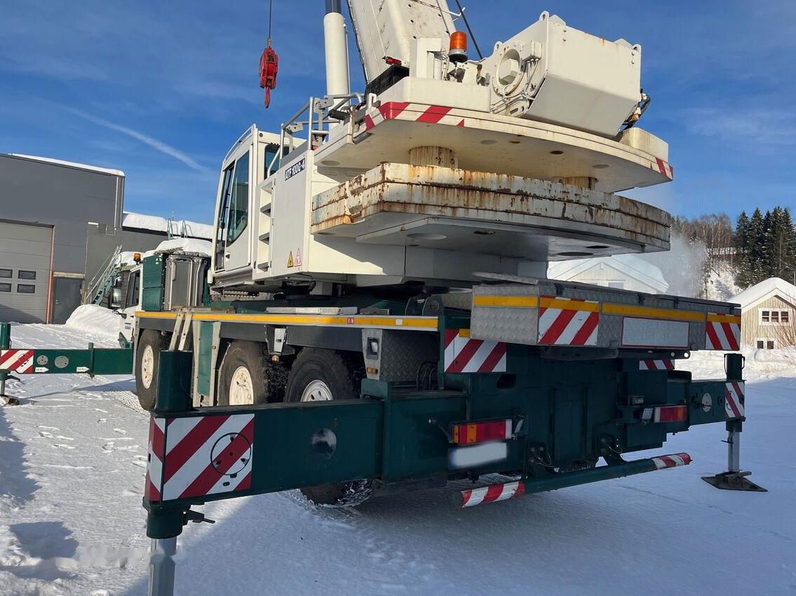 Tadano Faun ATF 100G-4 - Cẩu bánh lốp: hình 4 Tadano Faun ATF 100G-4 - Cẩu bánh lốp: hình 4