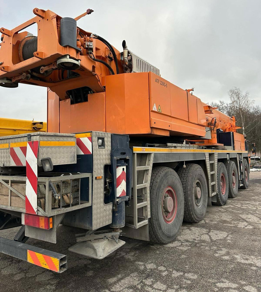 Tadano Faun ATF 220G-5 - Cẩu bánh lốp: hình 5 Tadano Faun ATF 220G-5 - Cẩu bánh lốp: hình 5