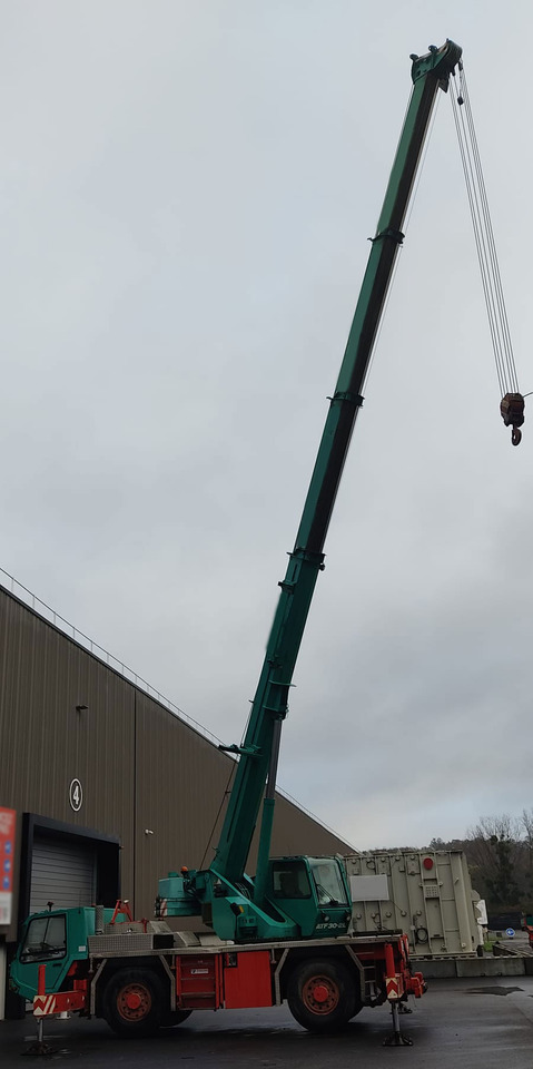 Tadano Faun ATF 30-2L - Cẩu bánh lốp: hình 3 Tadano Faun ATF 30-2L - Cẩu bánh lốp: hình 3