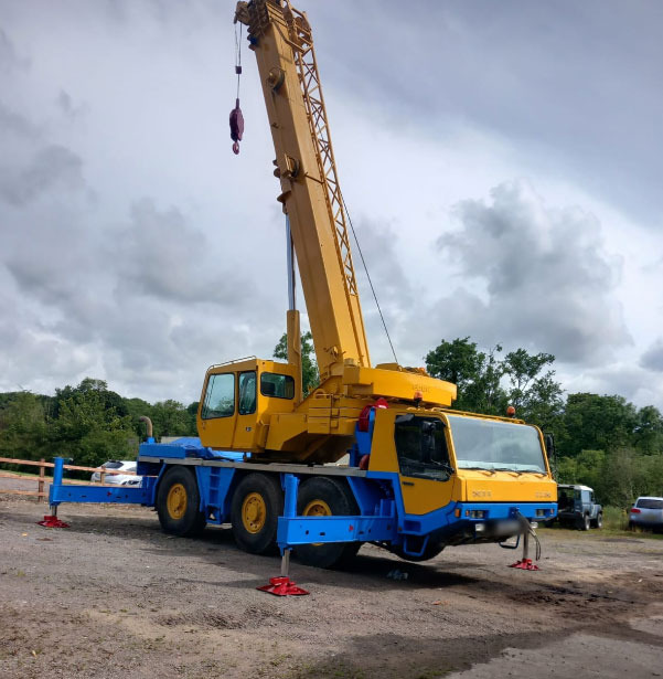 Tadano Faun RTF 40-3 - Cẩu bánh lốp: hình 5 Tadano Faun RTF 40-3 - Cẩu bánh lốp: hình 5