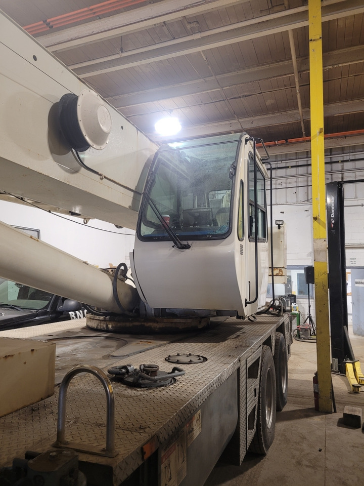 Terex T560 - Cẩu bánh lốp: hình 4 Terex T560 - Cẩu bánh lốp: hình 4