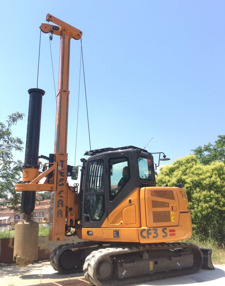 Tescar CF3S - Máy đóng cọc: hình 1 Tescar CF3S - Máy đóng cọc: hình 1