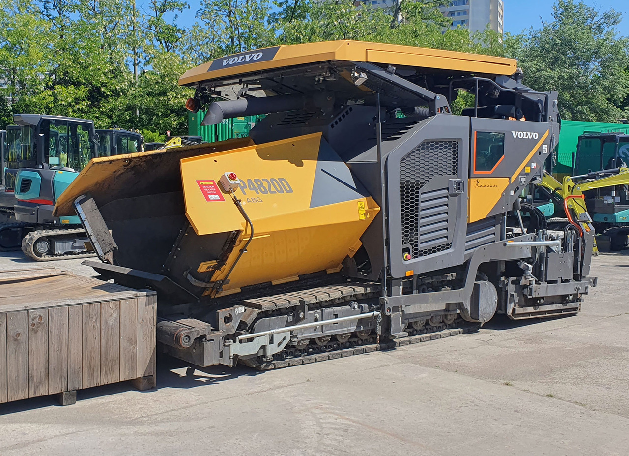 Volvo ABG P4820D - Máy lát nhựa đường: hình 1 Volvo ABG P4820D - Máy lát nhựa đường: hình 1