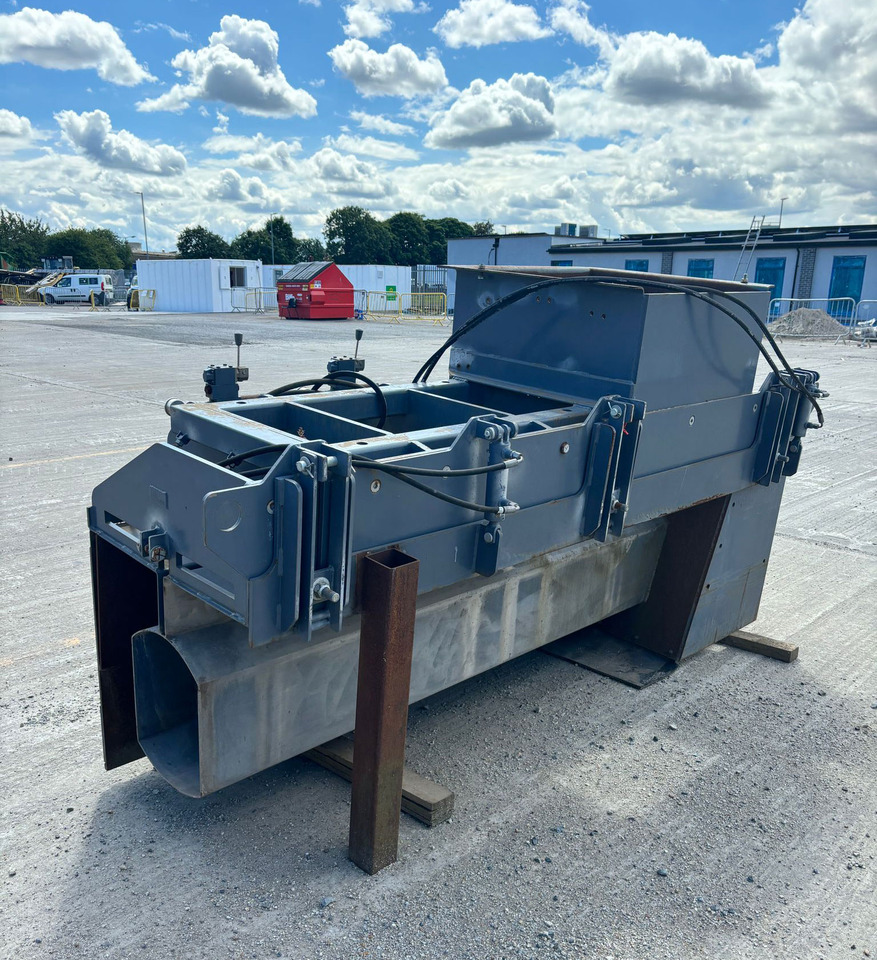 Wirtgen Slot Drain Mould - Máy lát nhựa đường: hình 1 Wirtgen Slot Drain Mould - Máy lát nhựa đường: hình 1