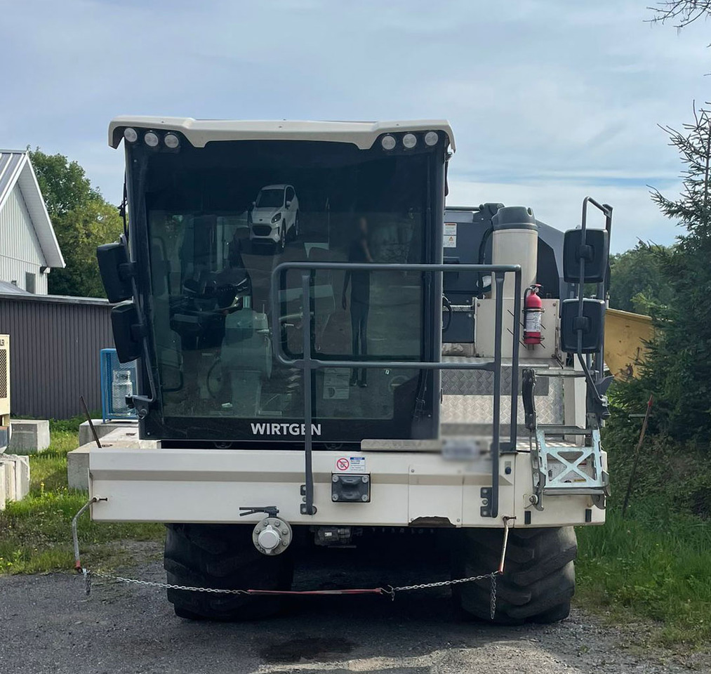 Wirtgen WR 250 - Máy san nền đất: hình 4 Wirtgen WR 250 - Máy san nền đất: hình 4