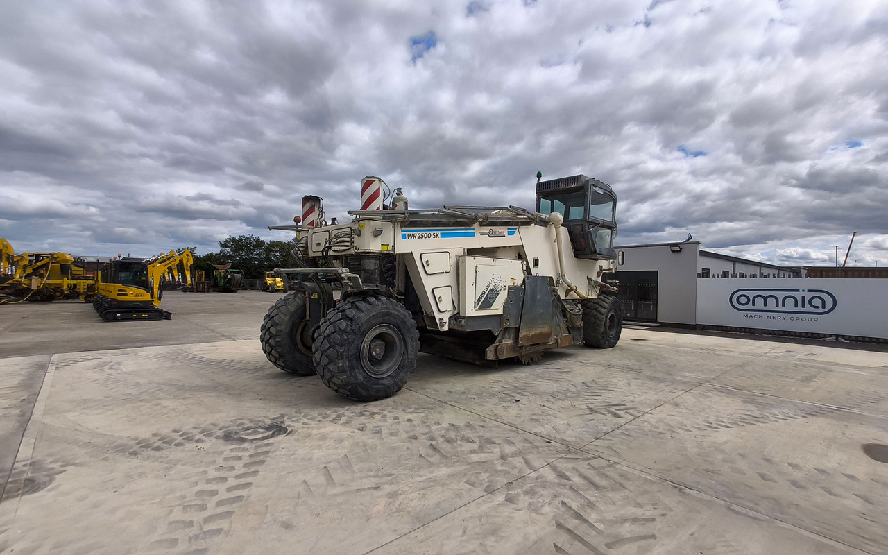 Wirtgen WR 2500 SK - Máy san nền đất: hình 4 Wirtgen WR 2500 SK - Máy san nền đất: hình 4