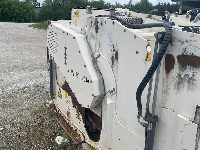 Wirtgen WS 250 - Máy san nền đất: hình 5 Wirtgen WS 250 - Máy san nền đất: hình 5