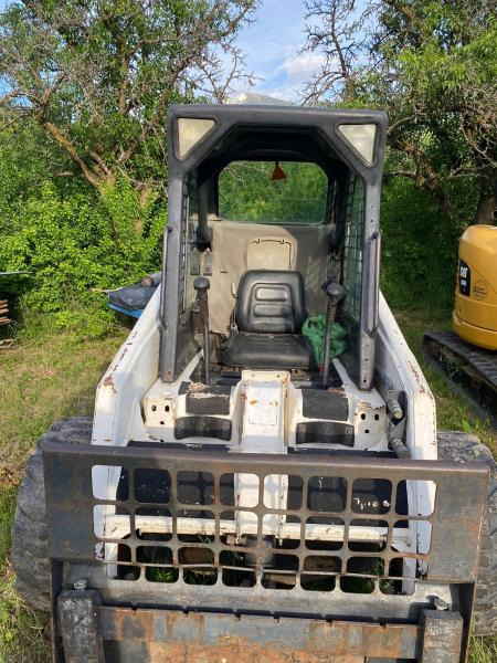 BOBCAT 863 863 - Máy xúc lật đa năng: hình 3 BOBCAT 863 863 - Máy xúc lật đa năng: hình 3