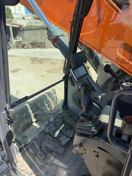 Doosan DX235LCR - Máy xúc bánh xích: hình 5 Doosan DX235LCR - Máy xúc bánh xích: hình 5