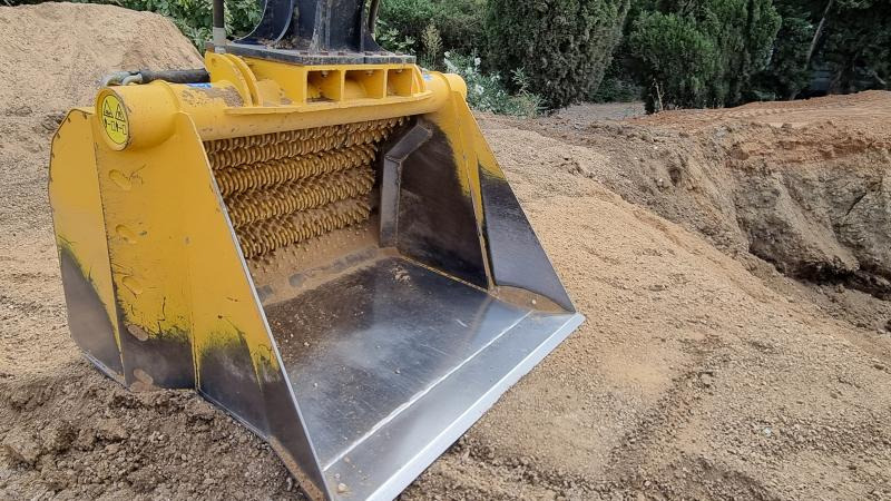 GODET CRIBLEUR A ETOILES PPIUR PELLE DE 20/25T GYRUS STAR - Xô sắp xếp cho Máy móc xây dựng: hình 1 GODET CRIBLEUR A ETOILES PPIUR PELLE DE 20/25T GYRUS STAR - Xô sắp xếp cho Máy móc xây dựng: hình 1