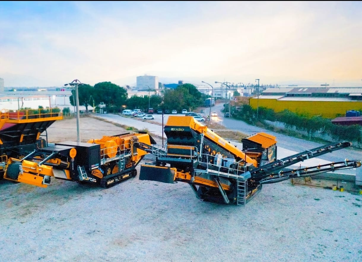 FABO FTS 15-60 MOBILE SCREENING PLANT 500-600 TPH - Máy sàng: hình 4 FABO FTS 15-60 MOBILE SCREENING PLANT 500-600 TPH - Máy sàng: hình 4