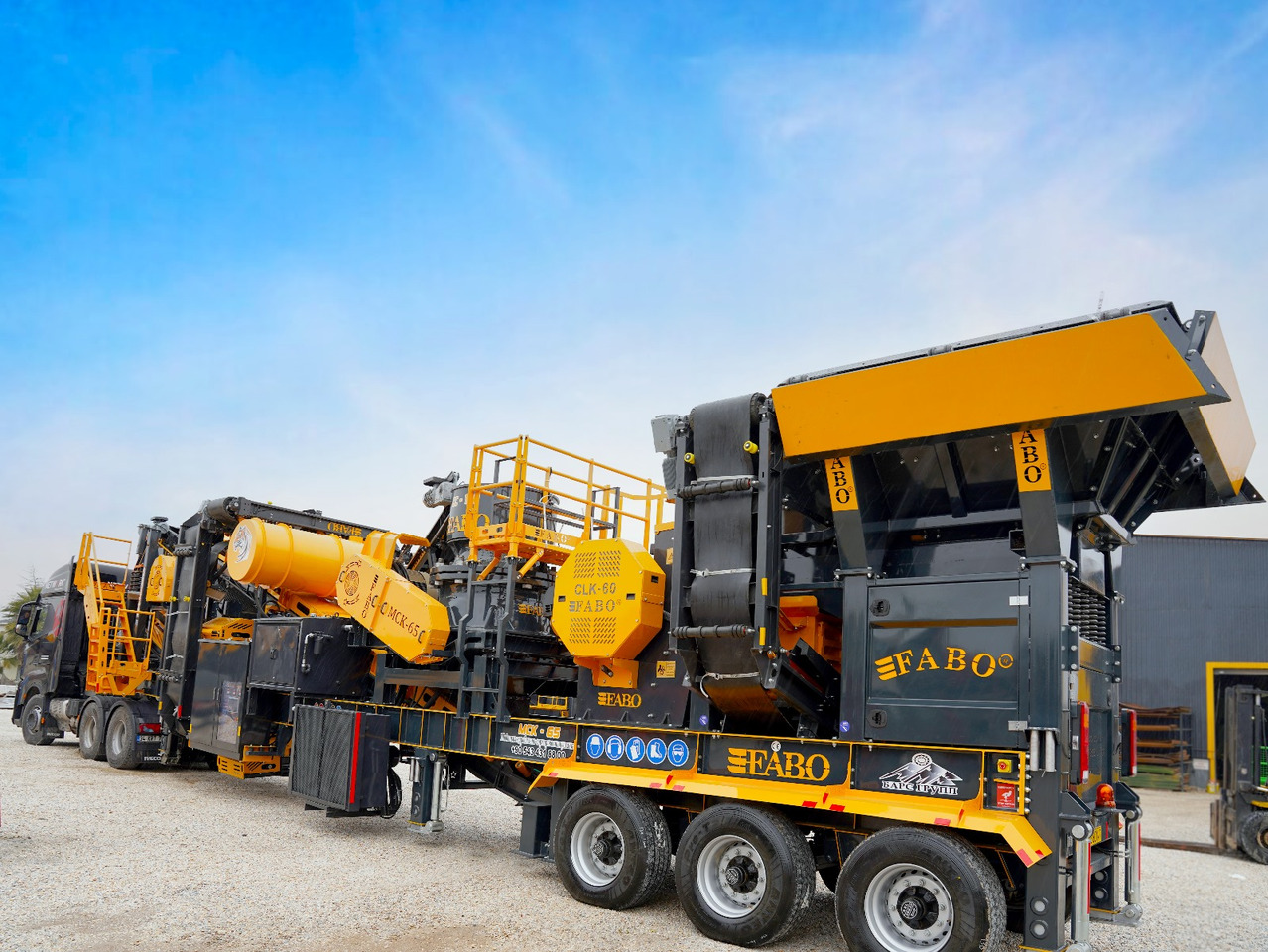 FABO Mobile crusher - Máy nghiền di động: hình 5 FABO Mobile crusher - Máy nghiền di động: hình 5