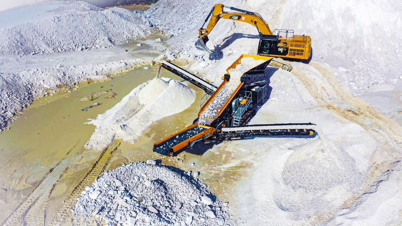 FABO Mobile crusher - Máy nghiền di động: hình 3 FABO Mobile crusher - Máy nghiền di động: hình 3