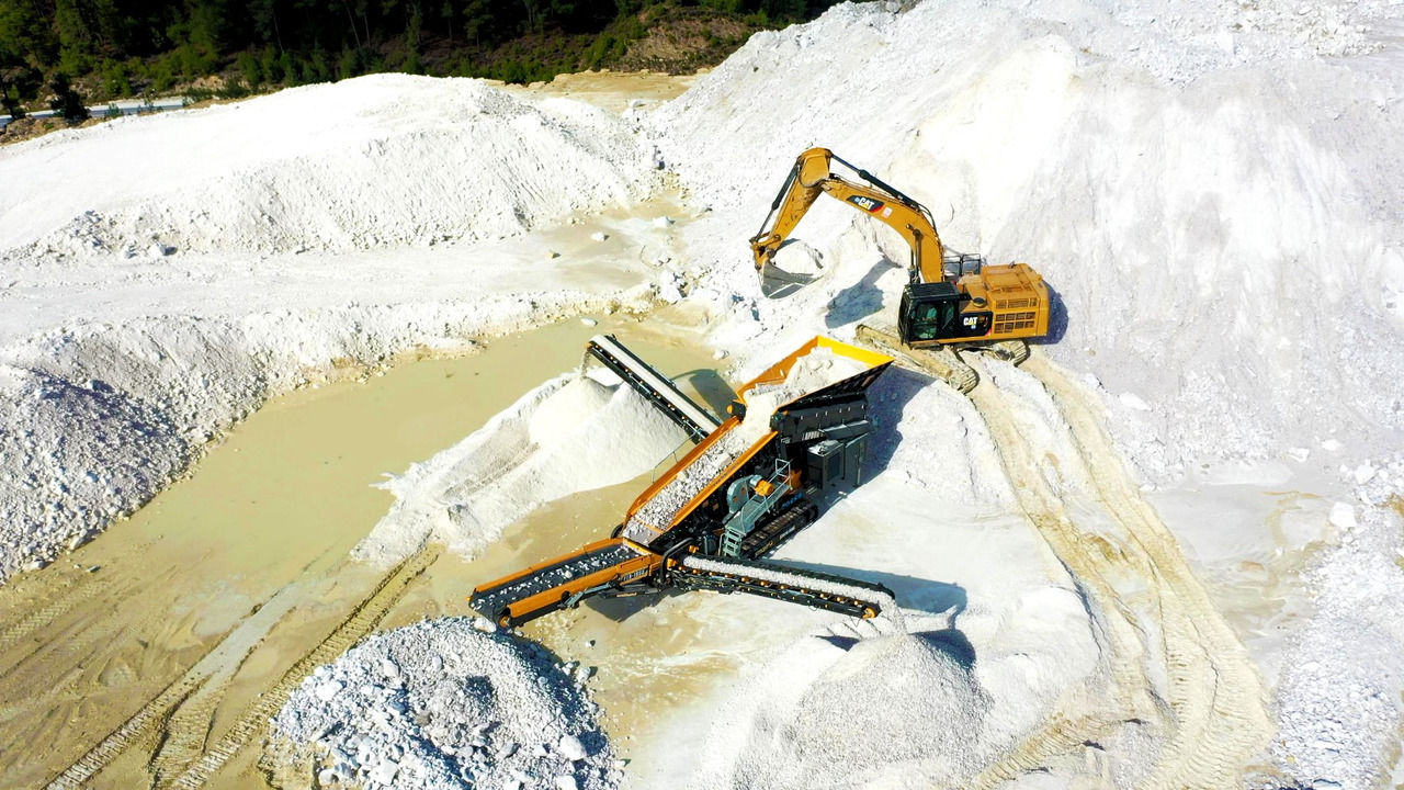 FABO Mobile crusher - Máy nghiền di động: hình 5 FABO Mobile crusher - Máy nghiền di động: hình 5