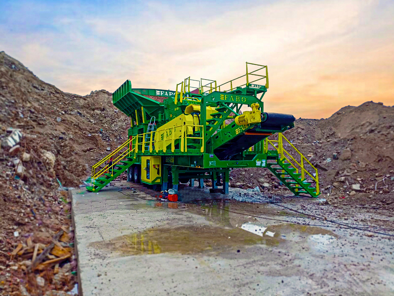 FABO Mobile crusher - Máy nghiền di động: hình 4 FABO Mobile crusher - Máy nghiền di động: hình 4
