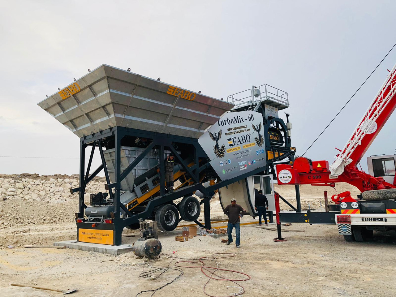 FABO mobile concrete batching plant - Trạm trộn bê tông: hình 3 FABO mobile concrete batching plant - Trạm trộn bê tông: hình 3
