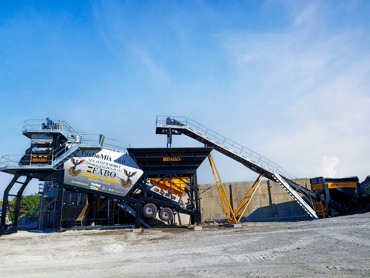 FABO mobile concrete batching plant - Trạm trộn bê tông: hình 2 FABO mobile concrete batching plant - Trạm trộn bê tông: hình 2
