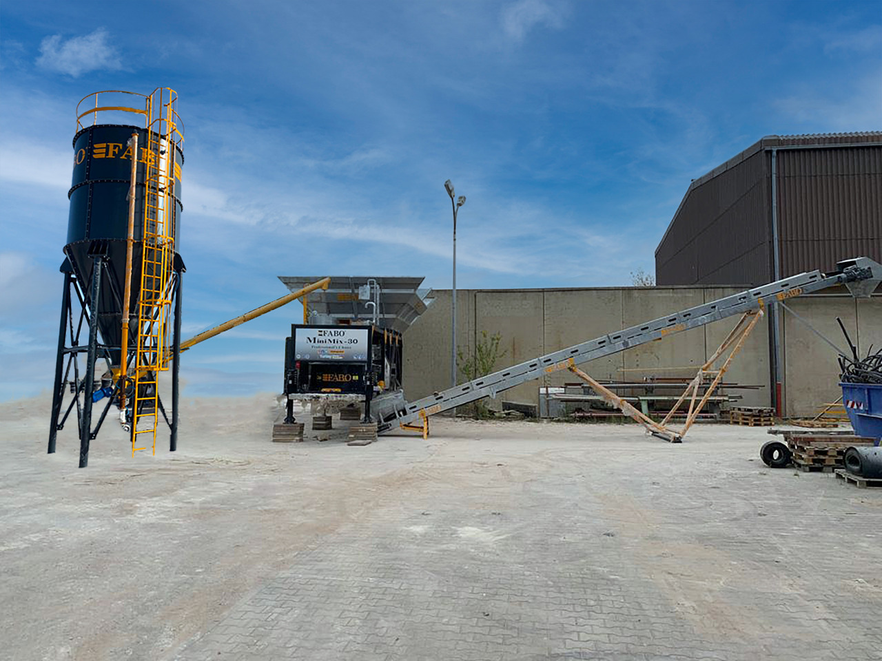 FABO mobile concrete batching plant - Trạm trộn bê tông: hình 1 FABO mobile concrete batching plant - Trạm trộn bê tông: hình 1