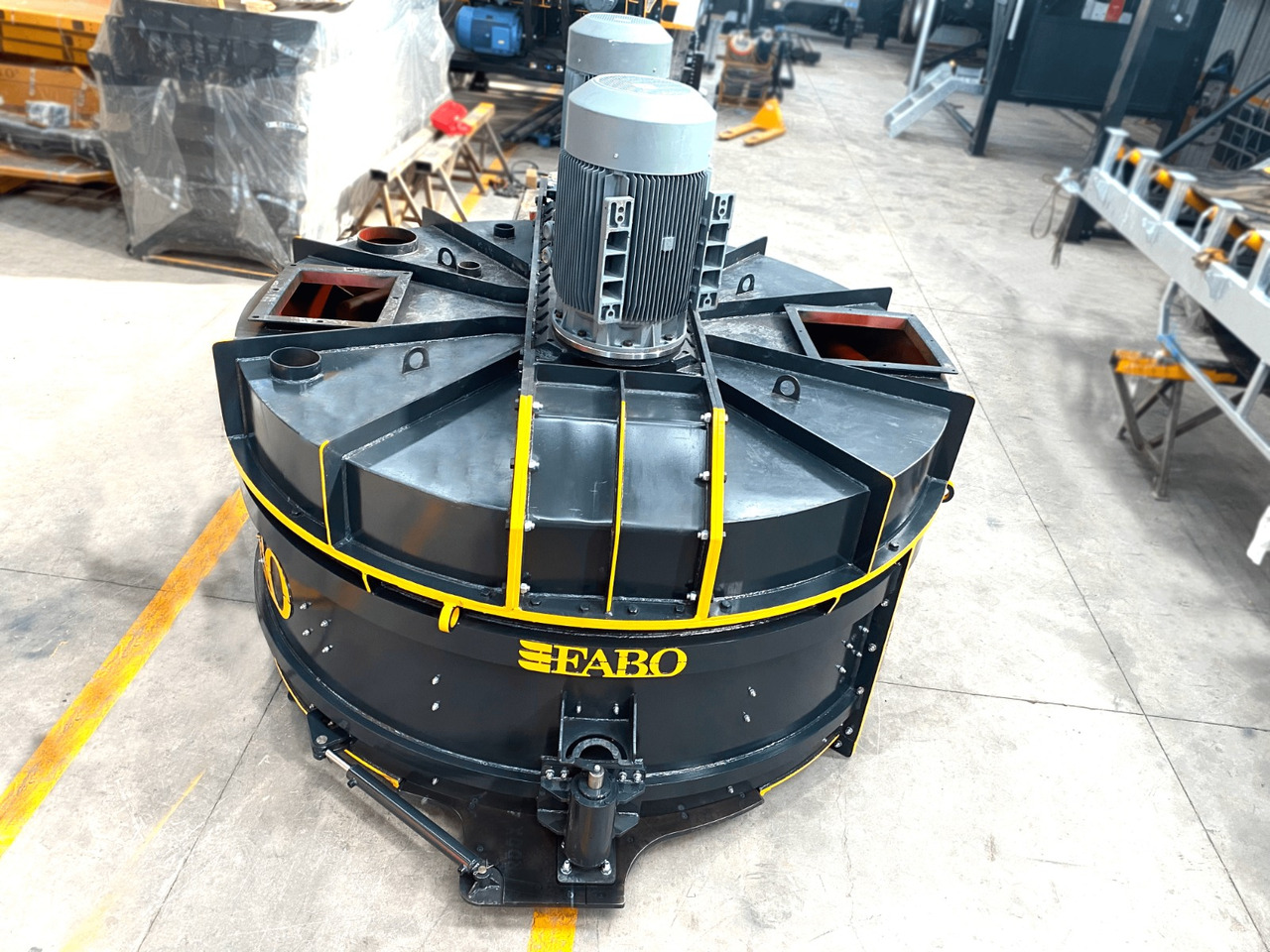 FABO twin shaft mixer - Máy trộn bê tông: hình 4 FABO twin shaft mixer - Máy trộn bê tông: hình 4