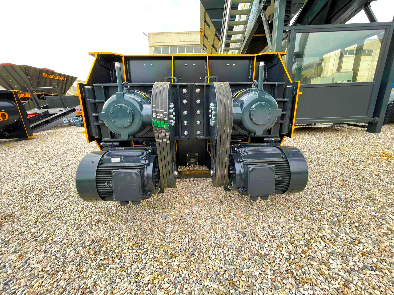 FABO twin shaft mixer - Máy trộn bê tông: hình 3 FABO twin shaft mixer - Máy trộn bê tông: hình 3