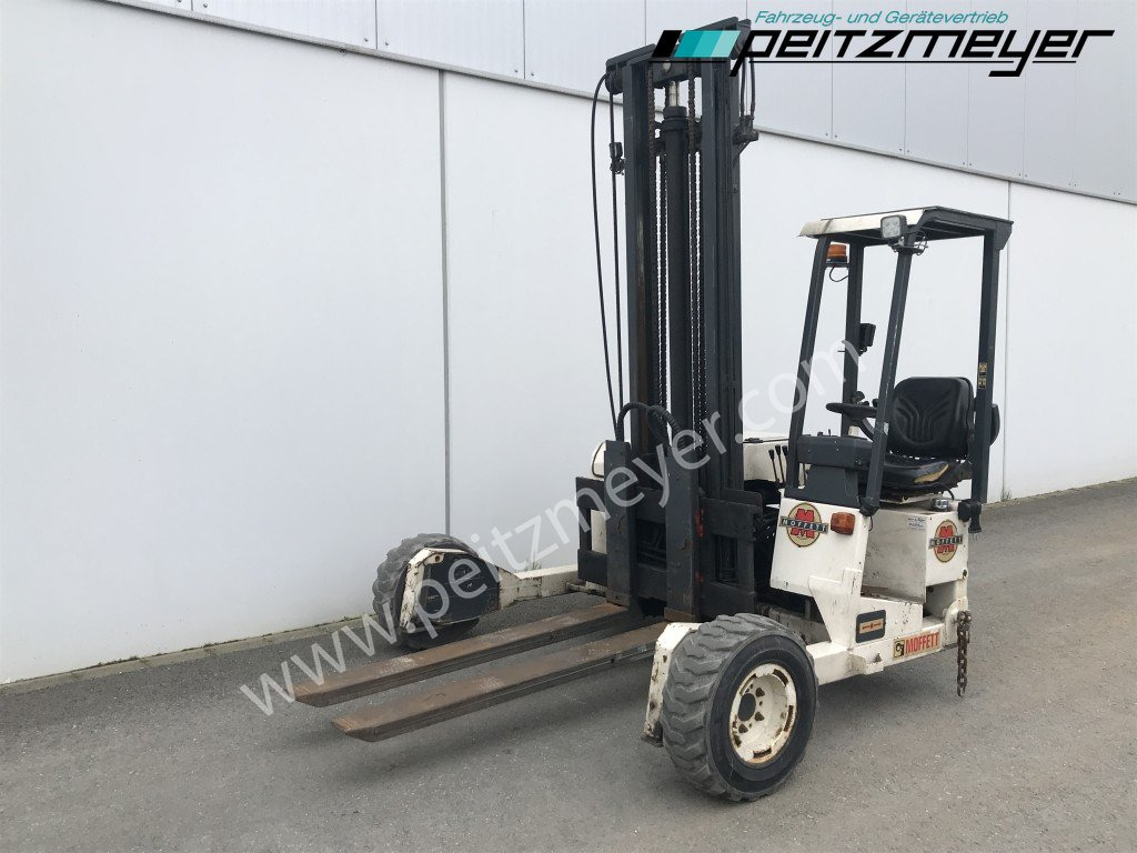Moffett Mitnahmestapler M 2003 STM Allrad, UVV in 09/25 neu - Xe nâng gắn tải: hình 1 Moffett Mitnahmestapler M 2003 STM Allrad, UVV in 09/25 neu - Xe nâng gắn tải: hình 1