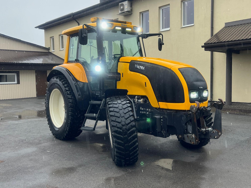 Valtra M150-4 - Máy cày: hình 3 Valtra M150-4 - Máy cày: hình 3