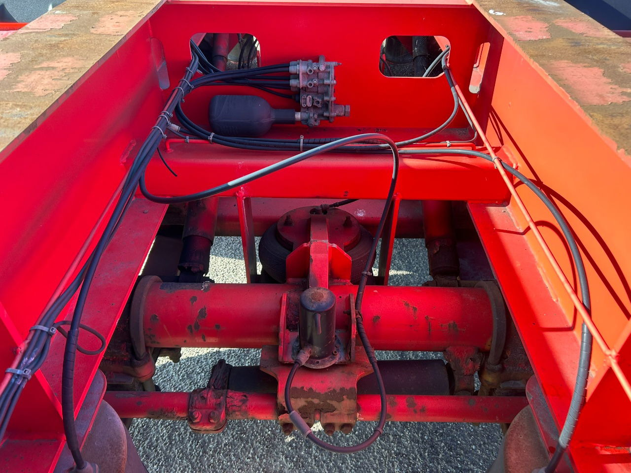 Broshuis 2-Connect-5Akcc / 3 x Steering axle / 4 x Lifting axle / tyres 80 / 3 x - Xe chở container/ Sơ mi rơ moóc hoán đổi thân: hình 5 Broshuis 2-Connect-5Akcc / 3 x Steering axle / 4 x Lifting axle / tyres 80 / 3 x - Xe chở container/ Sơ mi rơ moóc hoán đổi thân: hình 5