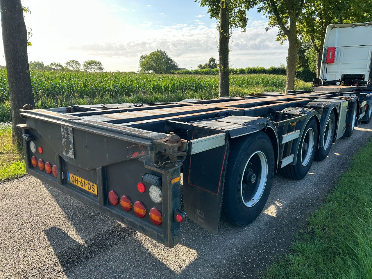 Nooteboom D-tec CT-53-04D combi chassis apk/tuf 9-2025 gvw 53000 kg - Xe chở container/ Sơ mi rơ moóc hoán đổi thân: hình 4 Nooteboom D-tec CT-53-04D combi chassis apk/tuf 9-2025 gvw 53000 kg - Xe chở container/ Sơ mi rơ moóc hoán đổi thân: hình 4