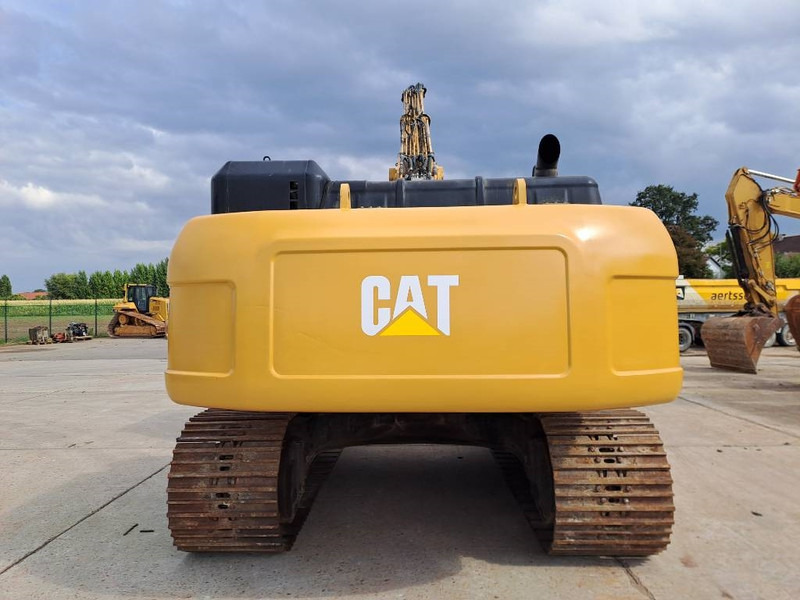 Cat 330DL UHD (21m UHD + Short Arm) - Máy xúc bánh xích: hình 3 Cat 330DL UHD (21m UHD + Short Arm) - Máy xúc bánh xích: hình 3
