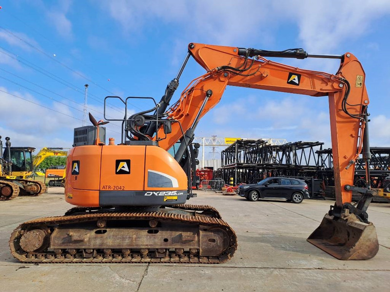 Doosan DX 235 LCR-5 - Máy xúc bánh xích: hình 5 Doosan DX 235 LCR-5 - Máy xúc bánh xích: hình 5