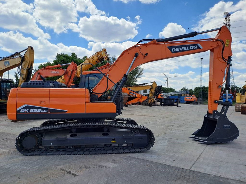 Doosan DX225LC-7M - Máy xúc bánh xích: hình 5 Doosan DX225LC-7M - Máy xúc bánh xích: hình 5