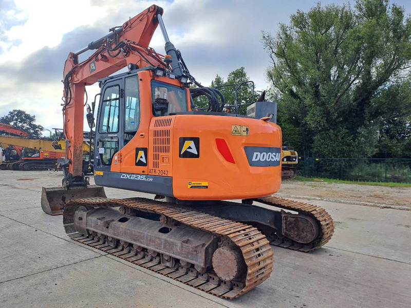 Doosan DX235LCR-5 - Máy xúc bánh xích: hình 2 Doosan DX235LCR-5 - Máy xúc bánh xích: hình 2