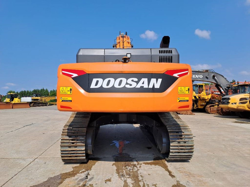 Doosan DX530LC-7M - Máy xúc bánh xích: hình 3 Doosan DX530LC-7M - Máy xúc bánh xích: hình 3