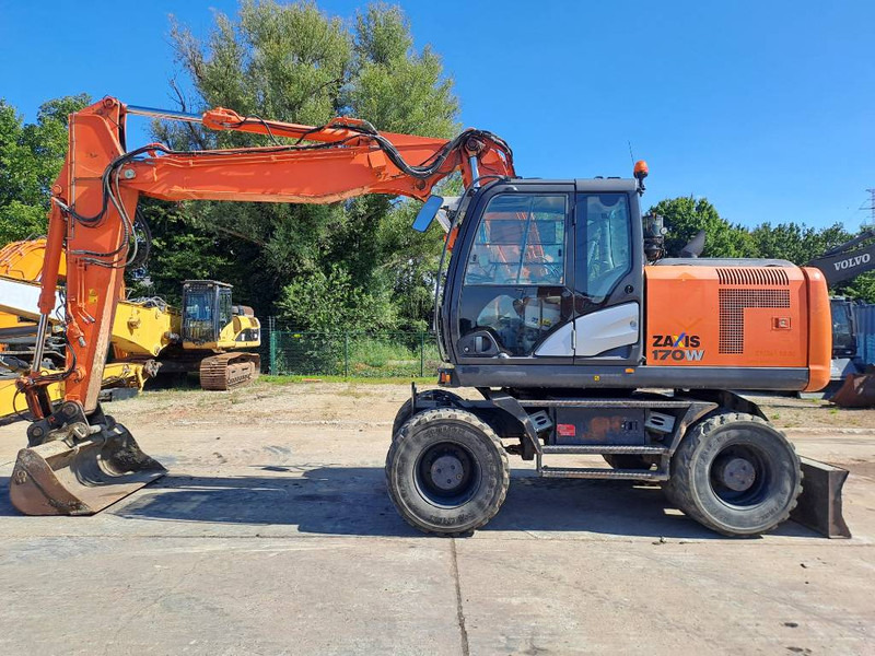 Hitachi ZX 170 W-5 B - Máy xúc bánh lốp: hình 1 Hitachi ZX 170 W-5 B - Máy xúc bánh lốp: hình 1