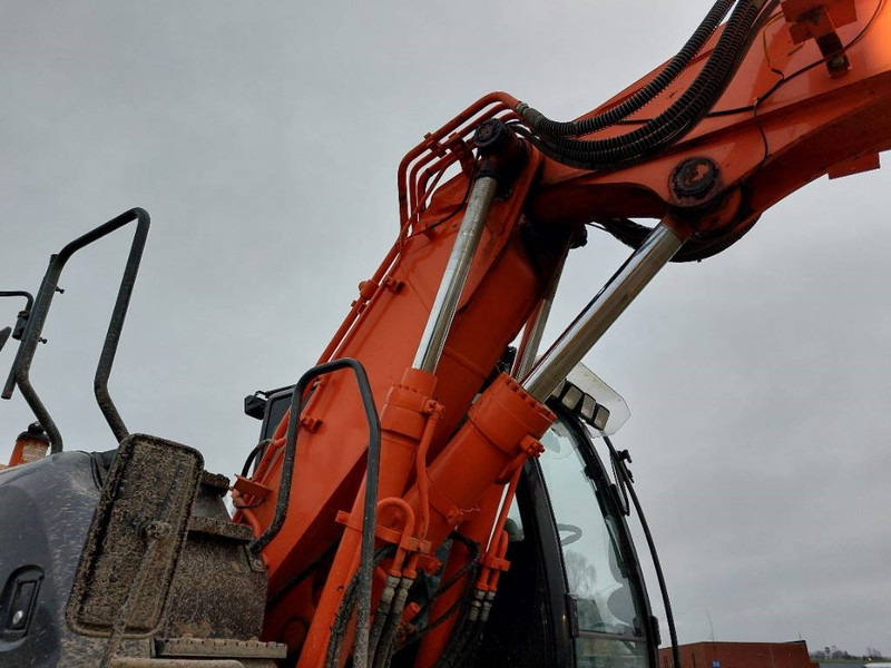 Máy xúc bánh lốp Hitachi ZX 170 W-5 B: hình 16