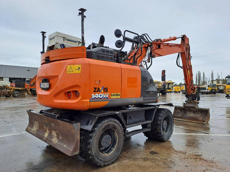Hitachi ZX140WTB-6 (Topcon GPS+Engcon Rototilt) - Máy xúc bánh lốp: hình 4 Hitachi ZX140WTB-6 (Topcon GPS+Engcon Rototilt) - Máy xúc bánh lốp: hình 4