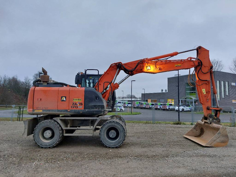Hitachi ZX170W-5B - Máy xúc bánh lốp: hình 4 Hitachi ZX170W-5B - Máy xúc bánh lốp: hình 4