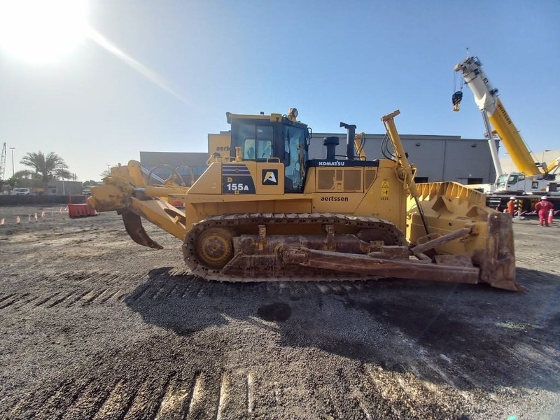 Komatsu D155A-6R (4pieces available in Abu Dhabi) - Máy ủi: hình 2 Komatsu D155A-6R (4pieces available in Abu Dhabi) - Máy ủi: hình 2