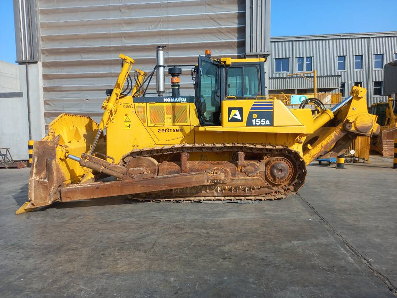 Komatsu D155A-6R - Máy ủi: hình 1 Komatsu D155A-6R - Máy ủi: hình 1