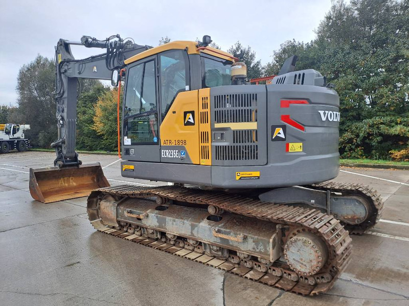 Volvo ECR 235 E - Máy xúc bánh xích: hình 2 Volvo ECR 235 E - Máy xúc bánh xích: hình 2