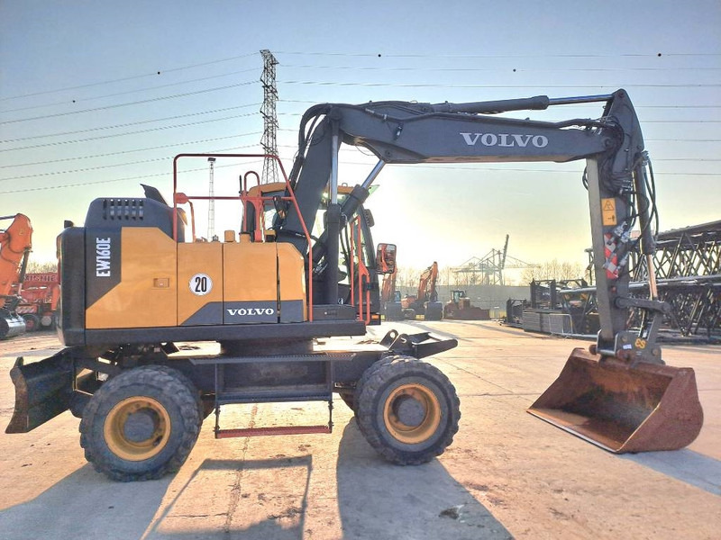 Volvo EW160E - Máy xúc bánh lốp: hình 5 Volvo EW160E - Máy xúc bánh lốp: hình 5