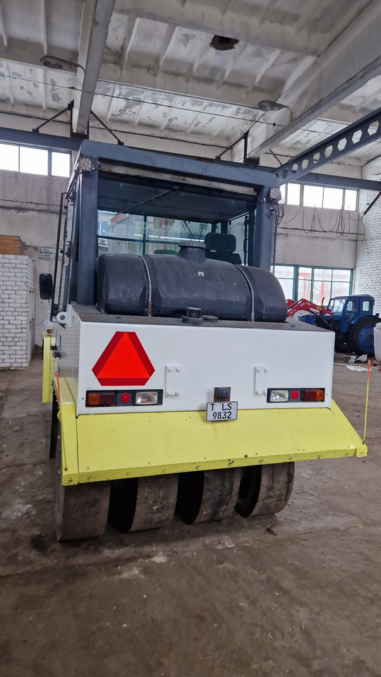 BOMAG BW24 R - Máy lăn khí nén: hình 5 BOMAG BW24 R - Máy lăn khí nén: hình 5
