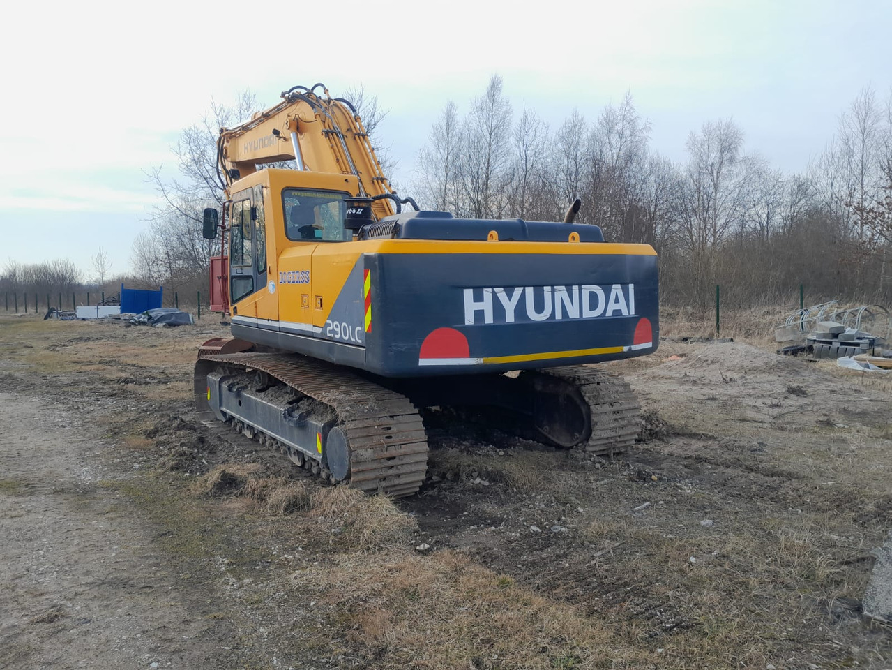 Hyundai 290LC-7 - Máy xúc bánh xích: hình 4 Hyundai 290LC-7 - Máy xúc bánh xích: hình 4