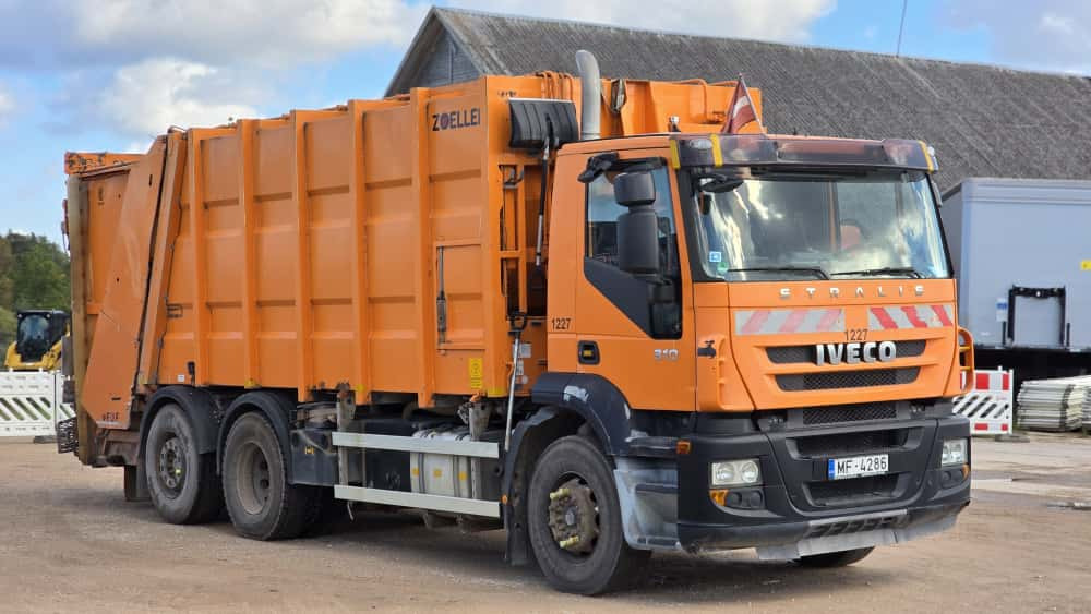 IVECO AD260 310HP - Xe tải chở rác: hình 2 IVECO AD260 310HP - Xe tải chở rác: hình 2