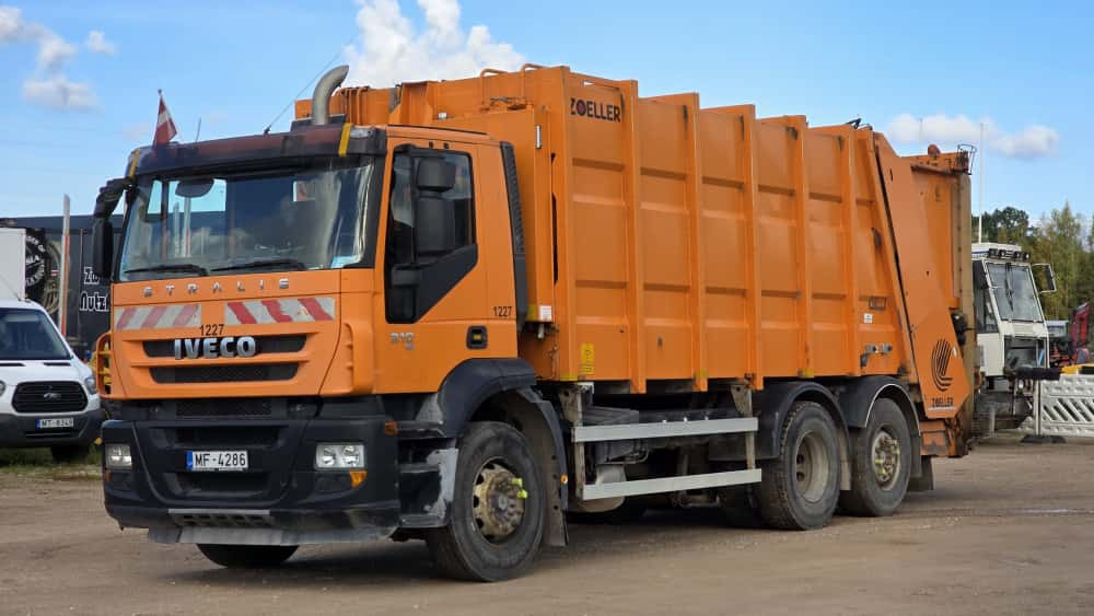 IVECO AD260 310HP - Xe tải chở rác: hình 1 IVECO AD260 310HP - Xe tải chở rác: hình 1